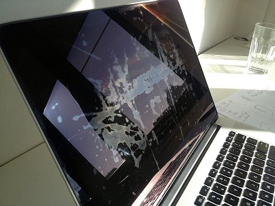 Cách sửa lỗi bong tróc lớp chống lóa trên màn hình Macbook-h3